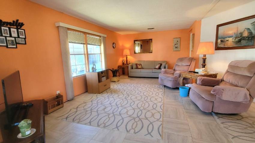 215 Green Haven Road West a Dundee, FL Mobile or Manufactured Home for Sale